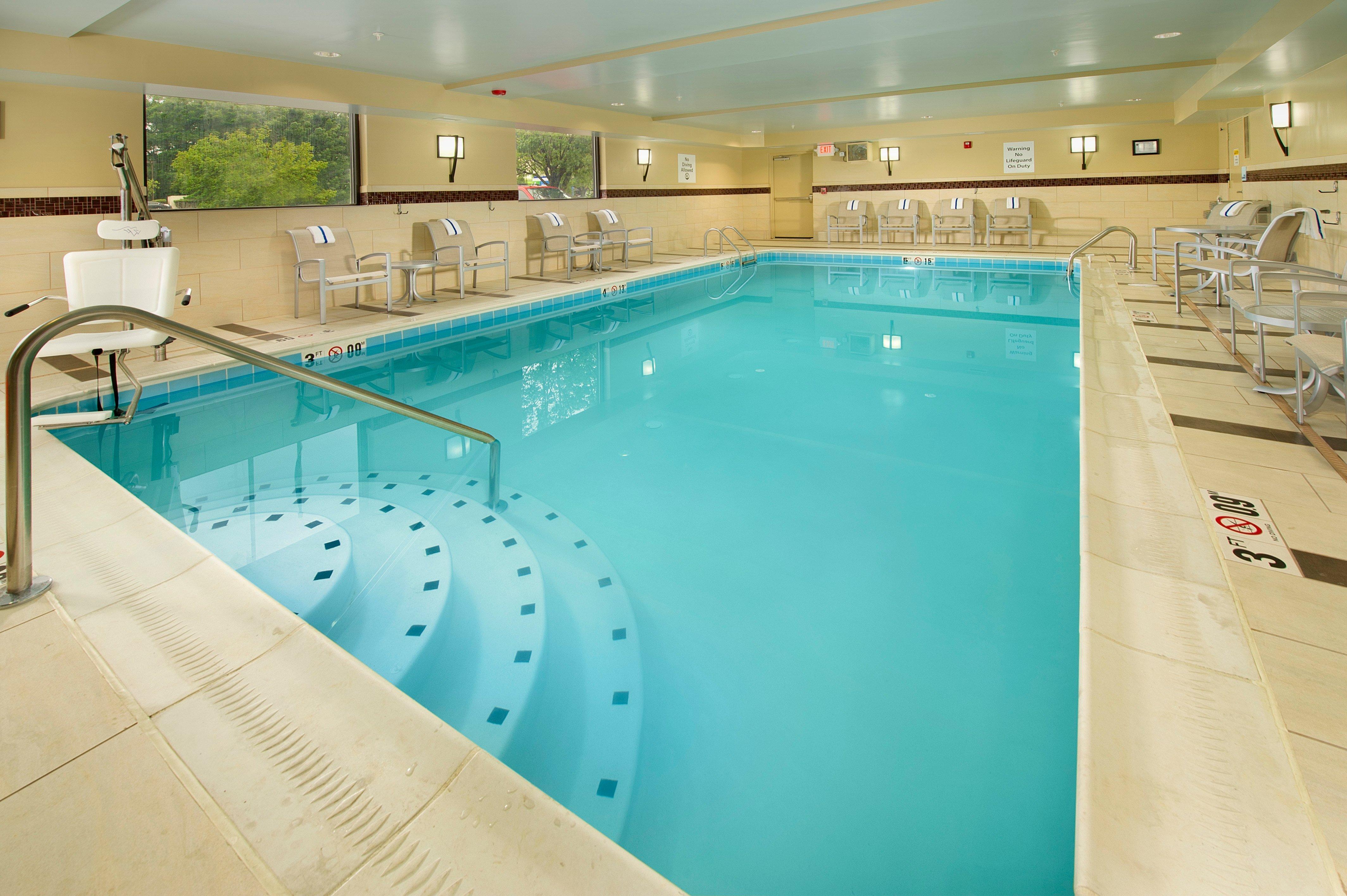 Holiday Inn Express - Waldorf By Ihg Exterior foto