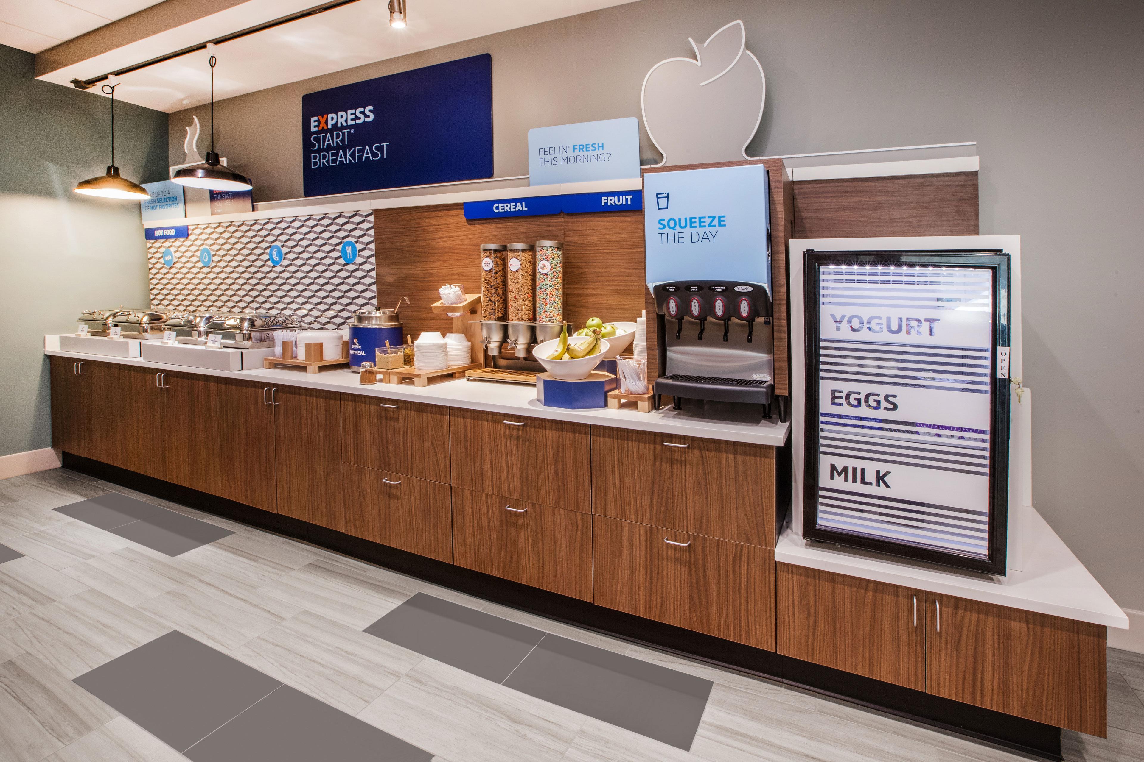 Holiday Inn Express - Waldorf By Ihg Exterior foto