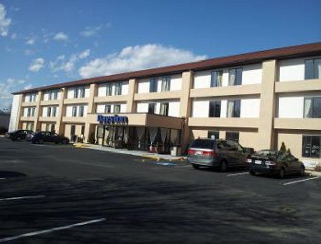 Holiday Inn Express - Waldorf By Ihg Exterior foto